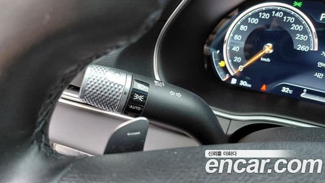 Genesis GV80 2021 — Photo 7/31