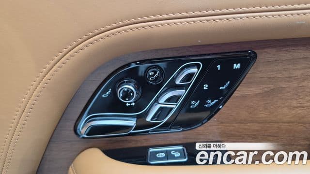 Land Rover Range Rover 2020 — Photo 36/42