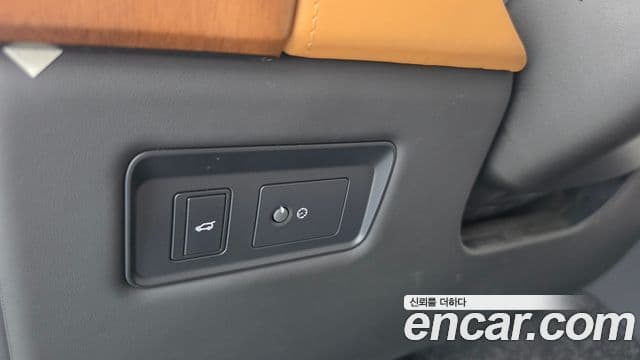 Land Rover Range Rover 2020 — Photo 12/42