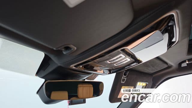 Land Rover Range Rover 2020 — Photo 24/42