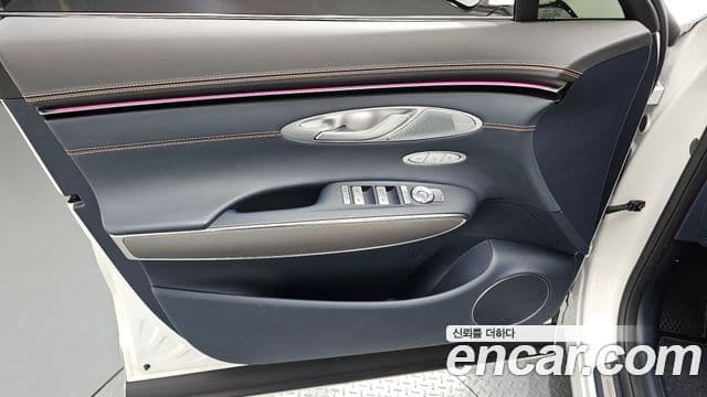 Genesis GV70 2024 — Şəkil 13/34