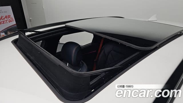 Genesis GV70 2024 — Şəkil 23/34