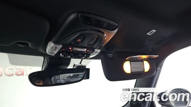 Mini Cooper Electric 2023 — ფოტო 19/30