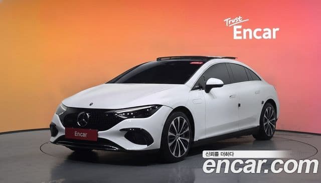 Mercedes-Benz EQE 2022 — ფოტო 34/34