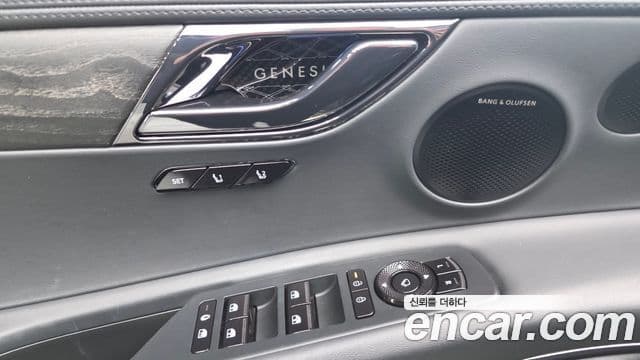 Genesis GV80 2025 — Photo 21/36