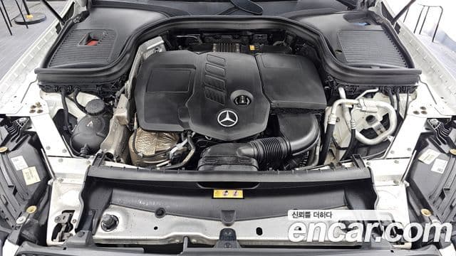 Mercedes-Benz GLC-Class 2021 — ფოტო 17/20