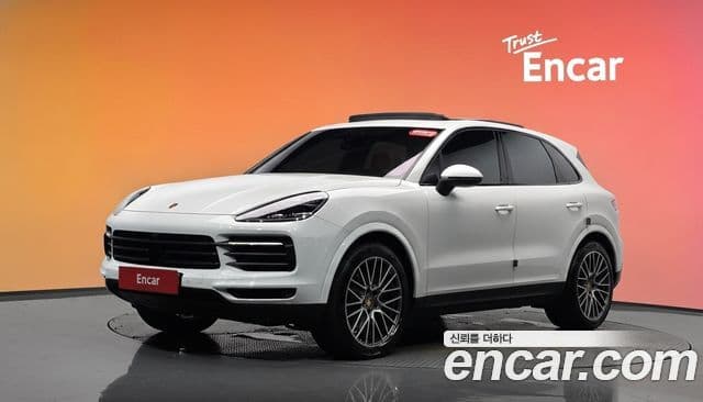 Porsche Cayenne 2023 — Photo 22/39