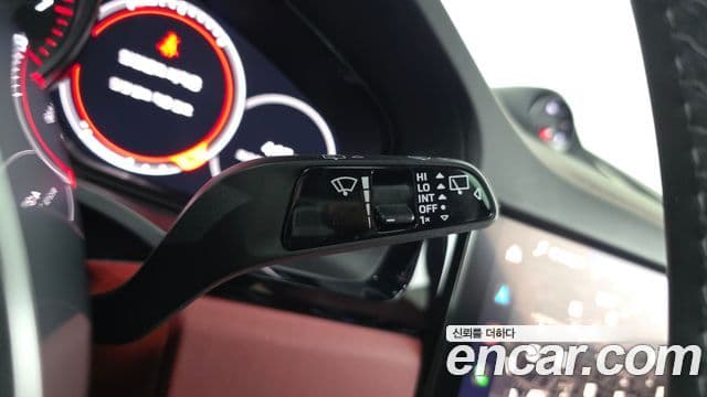 Porsche Cayenne 2023 — Photo 18/39