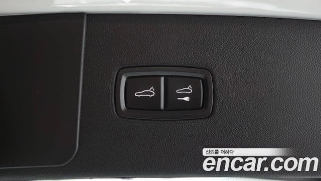 Porsche Cayenne 2023 — Photo 12/39