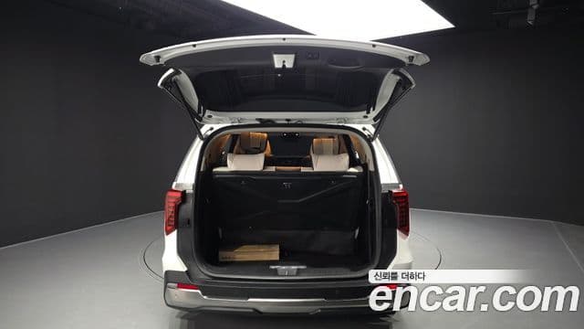 Kia Carnival 2025 — Фото 20/20