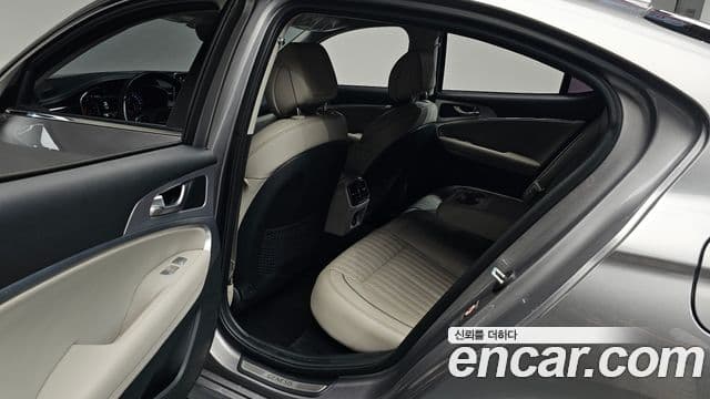 Genesis G70 2019 — Şəkil 29/33