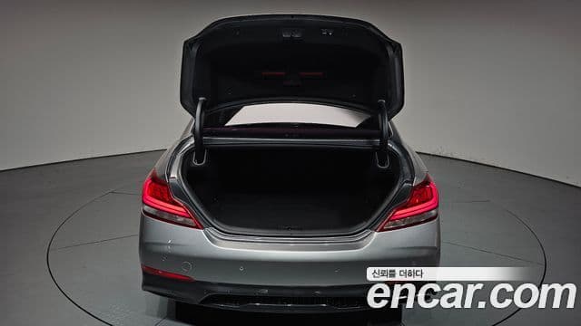 Genesis G70 2019 — Şəkil 16/33