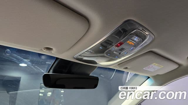 Genesis GV70 2023 — Photo 12/33