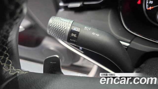 Genesis GV70 2023 — Photo 18/33