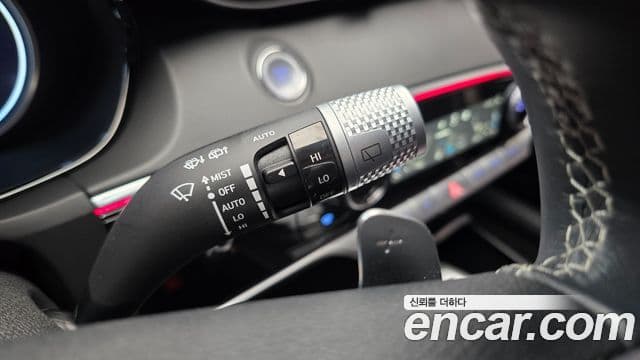 Genesis GV70 2023 — Photo 6/33