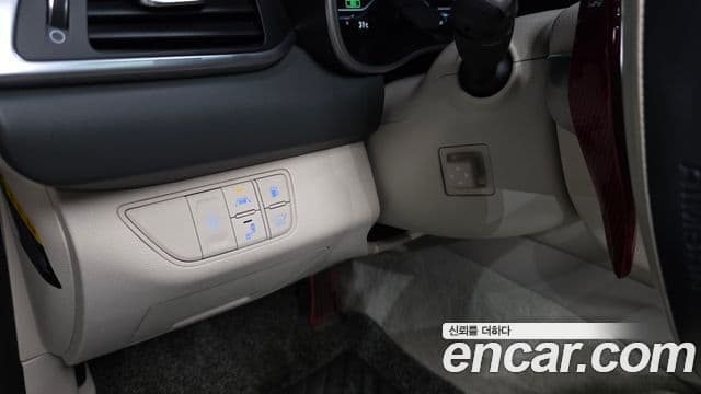 Genesis G70 2019 — Photo 32/33