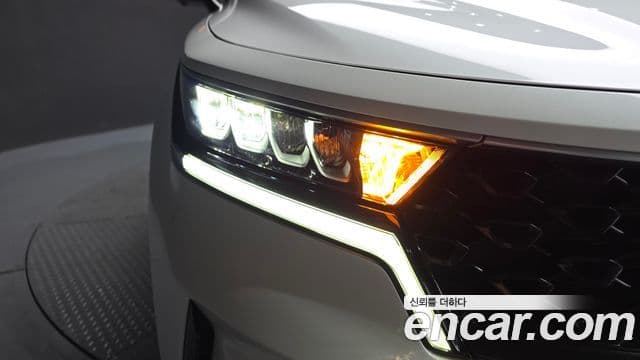 Kia Sorento 2021 — Şəkil 22/33