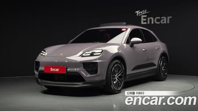 Porsche Macan EV 2025 — Şəkil 18/20