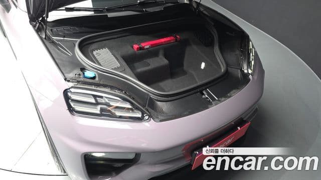 Porsche Macan EV 2025 — Şəkil 3/20