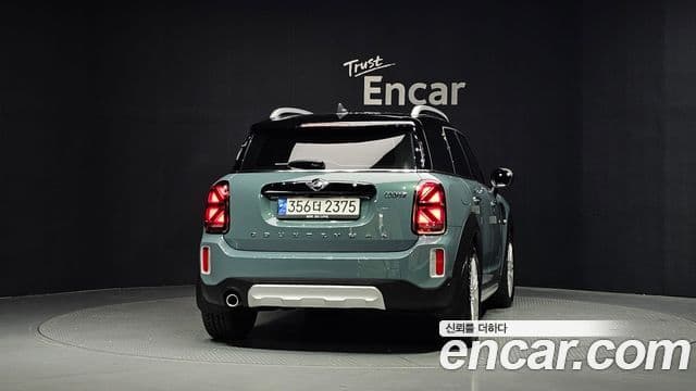 Mini Cooper Countryman 2022 — ფოტო 17/20
