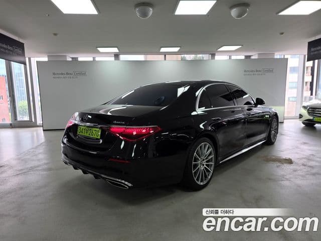 Mercedes-Benz S-Class 2021 — Photo 15/18