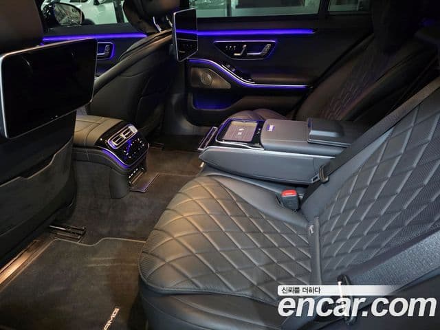 Mercedes-Benz S-Class 2021 — Photo 13/18