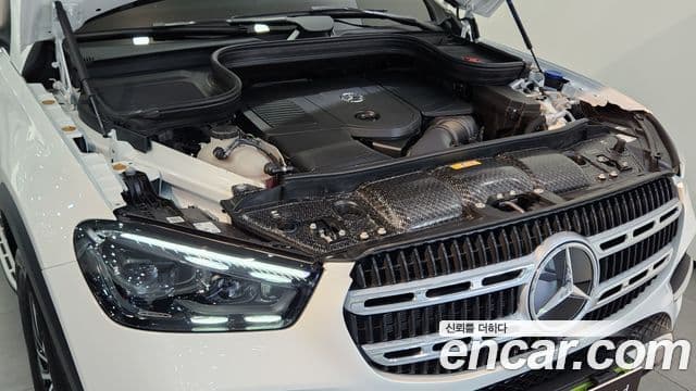 Mercedes-Benz GLE-Class 2026 — Photo 11/20