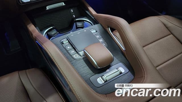 Mercedes-Benz GLE-Class 2026 — Photo 14/20