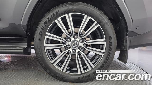Lexus LX 2025 — Şəkil 33/38