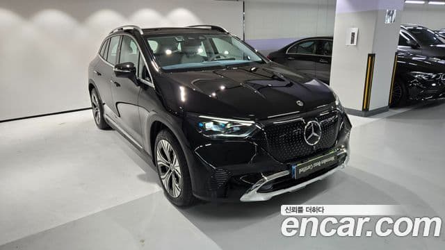 Mercedes-Benz EQE SUV 2026 — ფოტო 8/20