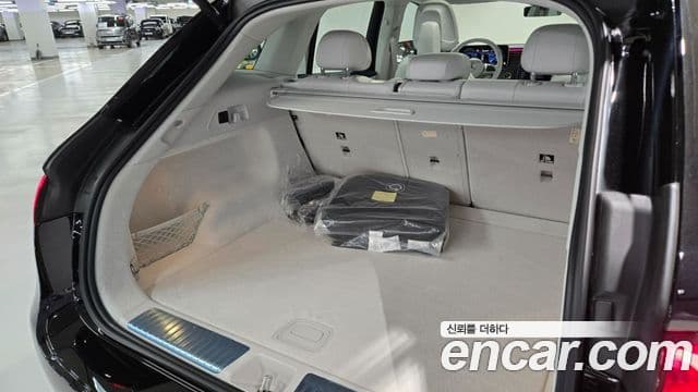 Mercedes-Benz EQE SUV 2026 — ფოტო 9/20
