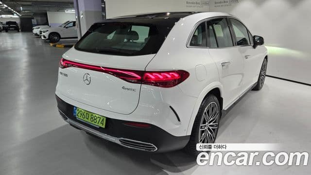Mercedes-Benz EQE SUV 2026 — ფოტო 11/20