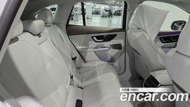 Mercedes-Benz EQE SUV 2026 — ფოტო 12/20