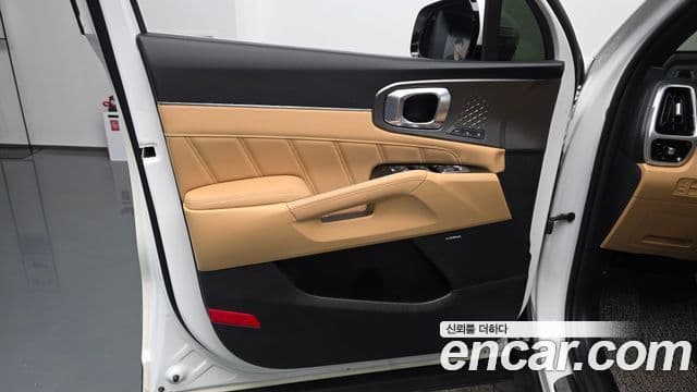 Kia Sorento 2022 — Photo 37/38