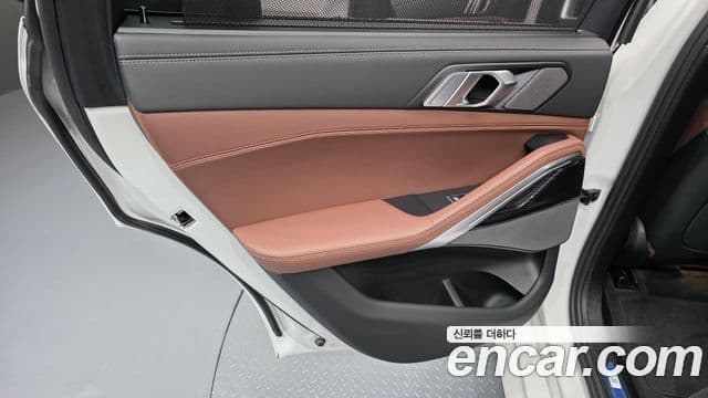 BMW X6 2024 — Photo 9/34