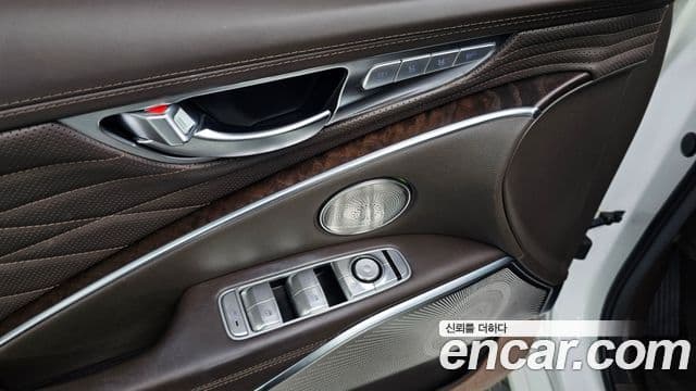 Kia The K9 2019 — Photo 19/33