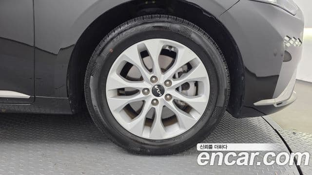 Kia K8 2021 — Şəkil 21/35