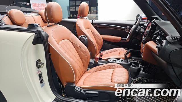 Mini Cooper S Convertible 2021 — Фото 12/20
