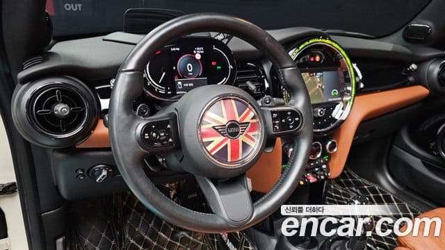 Mini Cooper S Convertible 2021 — Фото 13/20
