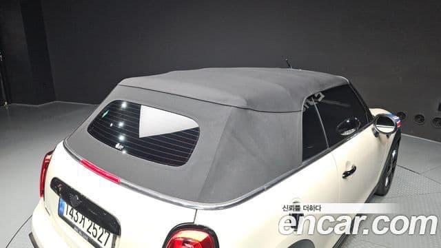 Mini Cooper S Convertible 2021 — Şəkil 19/34