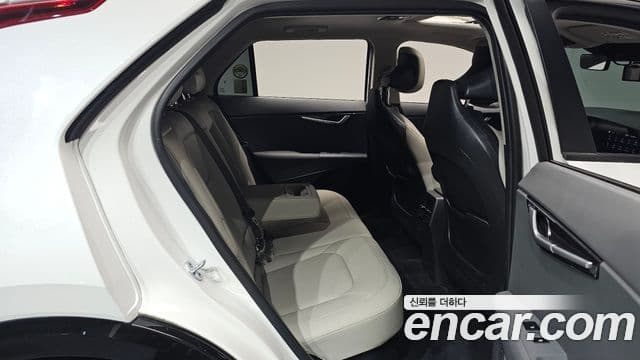 Kia Niro 2022 — Фото 12/20