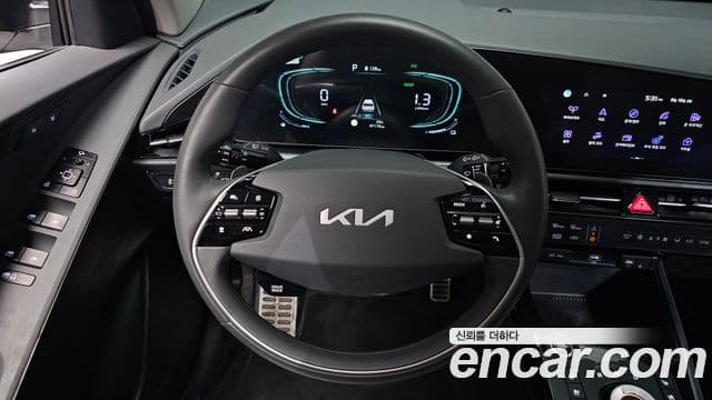 Kia Niro 2022 — Фото 13/20