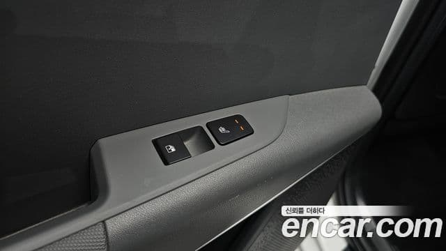 Kia Niro 2022 — Фото 19/20