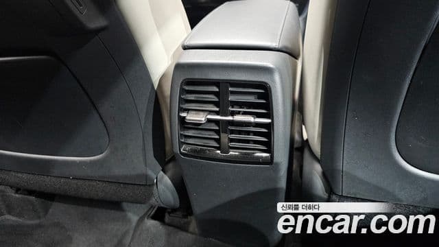 Kia Niro 2022 — Şəkil 32/33