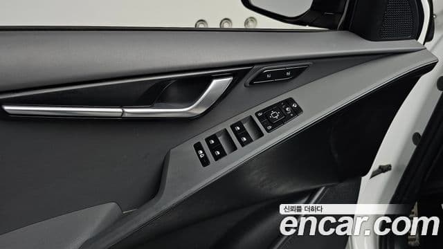 Kia Niro 2022 — Şəkil 9/33