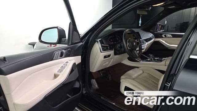 BMW X7 2022 — Photo 5/31