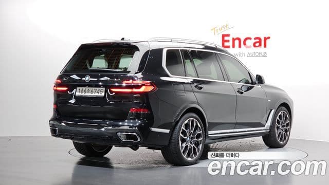 BMW X7 2025 — Photo 23/35