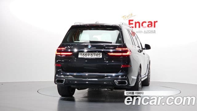 BMW X7 2025 — Photo 4/35