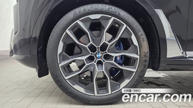 BMW X7 2025 — Photo 13/35