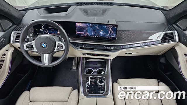 BMW X7 2025 — Photo 19/35